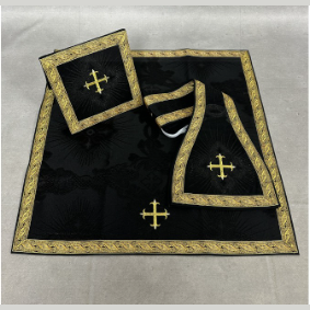 Römisches Messgewand mit Kreuz, Schwarz