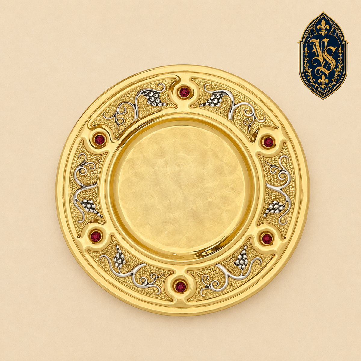 Liturgische Hostienplatte vergoldet mit Weinrebenmotiv und roten Steinen – PSCM-013
